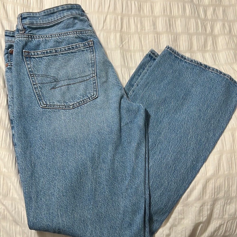 American Eagle 90’s bootcut jeans